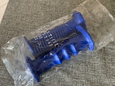 Poignée de guidon bleu