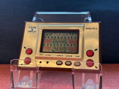 Nintendo game watch manhole - &,