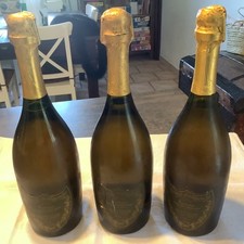 MOET & CHANDON SARAN BLANC DE BLANCS COTEAUX CHAMPENOIS DOM PERIGNON 75cl.
