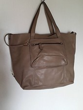 ABACO SAC KABACO CABAS PORTE ÉPAULE EN CUIR DE VACHETTE TAUPE VALEUR 465 EUR