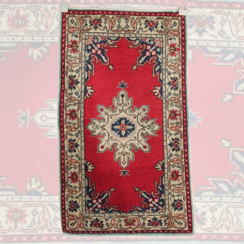 Tapis turc vintage fait main - ,