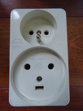 LEGRAND adaptateur double prise secteur 10/16 a 25A 220 v 380 v