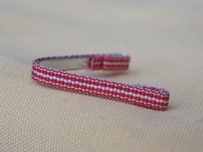 Fixe ruban rappel boutonnière