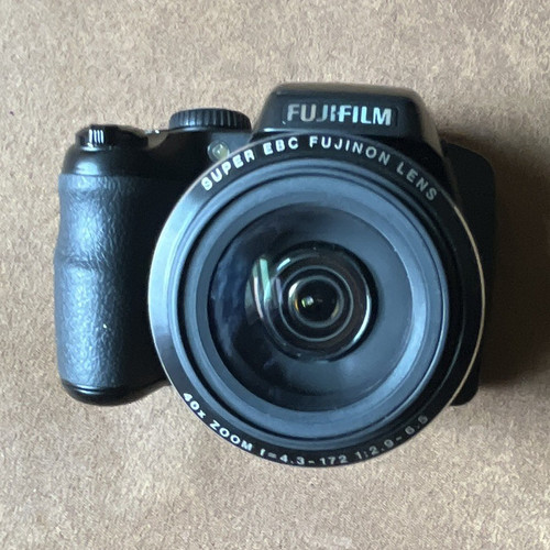 Fujifilm finepix s8200 bridge - finepix,