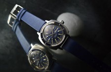 FELSER'S Rare Bakélite Bezel