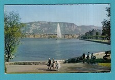 Geneva "Switzerland" view of the city, the jet d'eau ... / postcard - postcard /