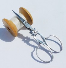 Ciseaux ancien nécessaire