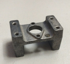 THUNDER TIGER DT10 - AD1841 ENGINE MOUNT