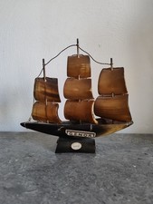 Bateau En Corne Fait Main En