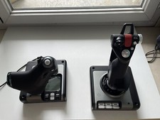 Joysticks Logitech G et Saitek