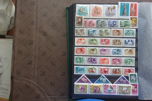 Hongrie lot timbres obl - -,
