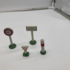 Panneaux Signalisation Quiralu