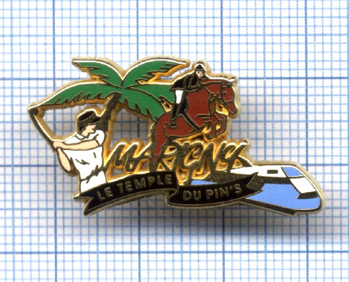 Pin doré arthus - pin's, bertrand