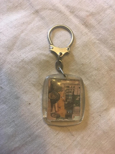 Porte clef voiture - voiture, ancienne