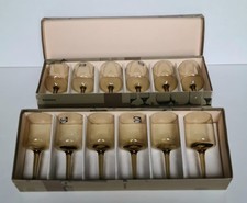 12 verres à vin du fabricant