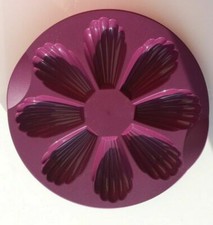 MOULE A 8 MADELEINES