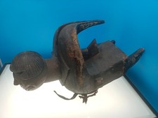 Masque heaume monumental