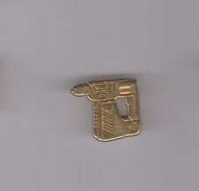 Pin's outillage / Perceuse AEG (doré signé Sofrec)