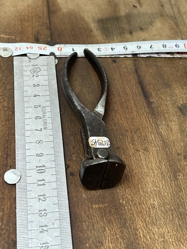 Pince tenaille outil - ,