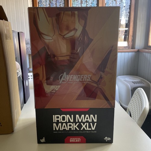 Hot toys iron man mark - iron,