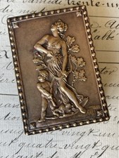 Pilulier ou Boîte à allumettes Napoléon III Laiton repoussé Diane Chasseresse