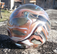 Michèle Luzoro, presse papier