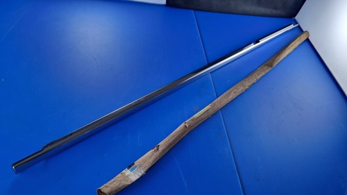 Baguette joint lèche vitre