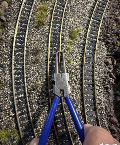 Pince neuve pour resserrer - neuve,