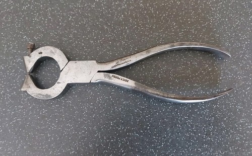 Outils anciens belle pince - outils, anciens,