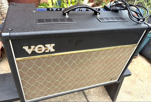 Amplificateur combiné guitare