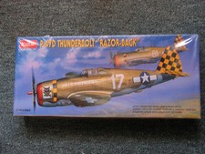 Maquette avion P 47 Thunderbolt Razorback Academy 1/72