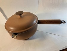 LE CREUSET Casserole Bec