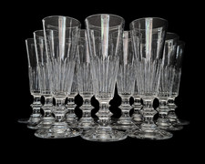 Lot 12 flûtes verres à