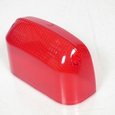 Cabochon feu arrière origine