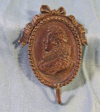 Beau médaillon en bronze XIXe