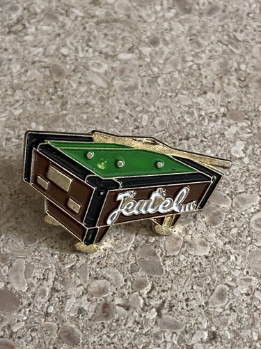 Pin jeutel billard - pin’s,