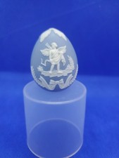 Œuf décoratif style Wedgwood