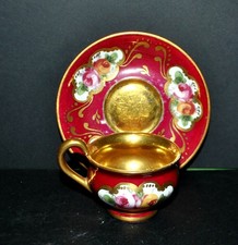 LIMOGES Tasse précieuse en porcelaine décor rose fuchsia et or signé MAB