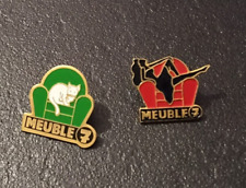 Pin’s Lot of 2 Furniture 7 (Cat, Pin-Up) (122)