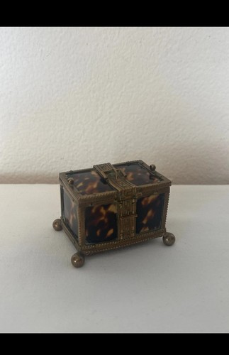 Ancienne petite boîte - ancienne,