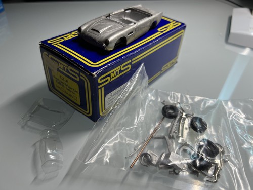 Saisir kit aston martin db5 - a,
