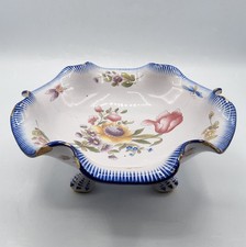 Coupe tripode en faïence de