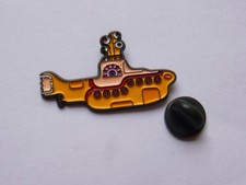 pin's MUSIQUE BEATLES YELLOW