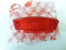 Cabochon feu arrière origine