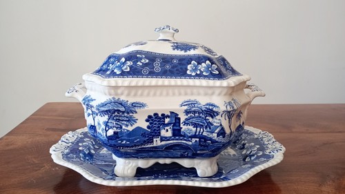 Soupière blanche bleue - soupiÈre,