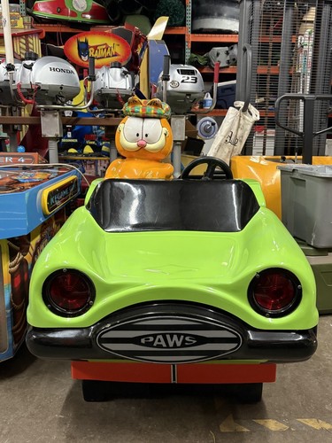 Garfield kiddie ride - garfield,
