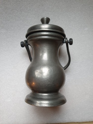 Pot étain fait - en,