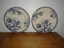Gien Opaque Porcelain Service Blue Tulip Model 2 Flat Table Plates