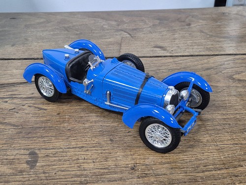 Voiture miniature bugatti type - voiture,