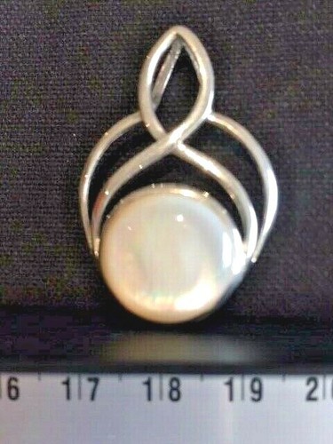 Pendentif nacre blanc - pendentif,